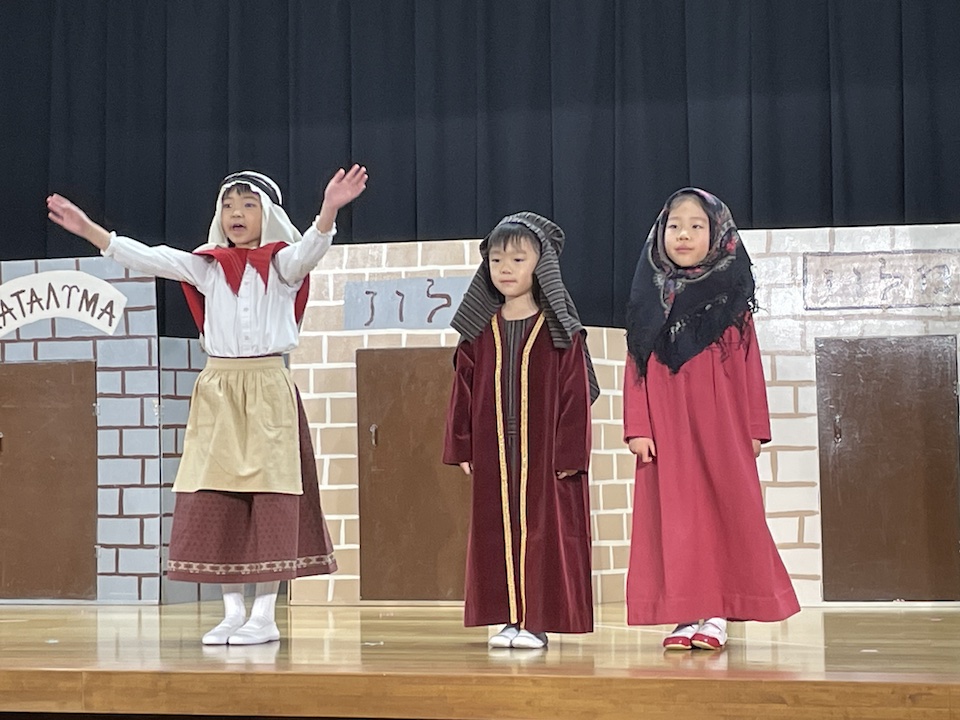 ChristmasCelebration20251218-16HP